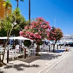 Lejlighed Modern With Pool & Garden - Close To Marina