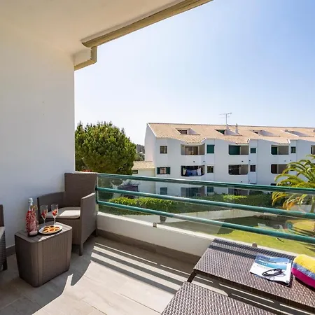 Apartment Modern With Pool & Garden - Close To Marina *