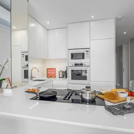 Apartamento Modern With Pool & Garden - Close To Marina Quarteira