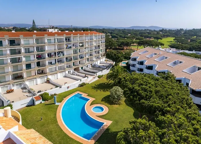 Apartman Modern With Pool & Garden - Close To Marina *
